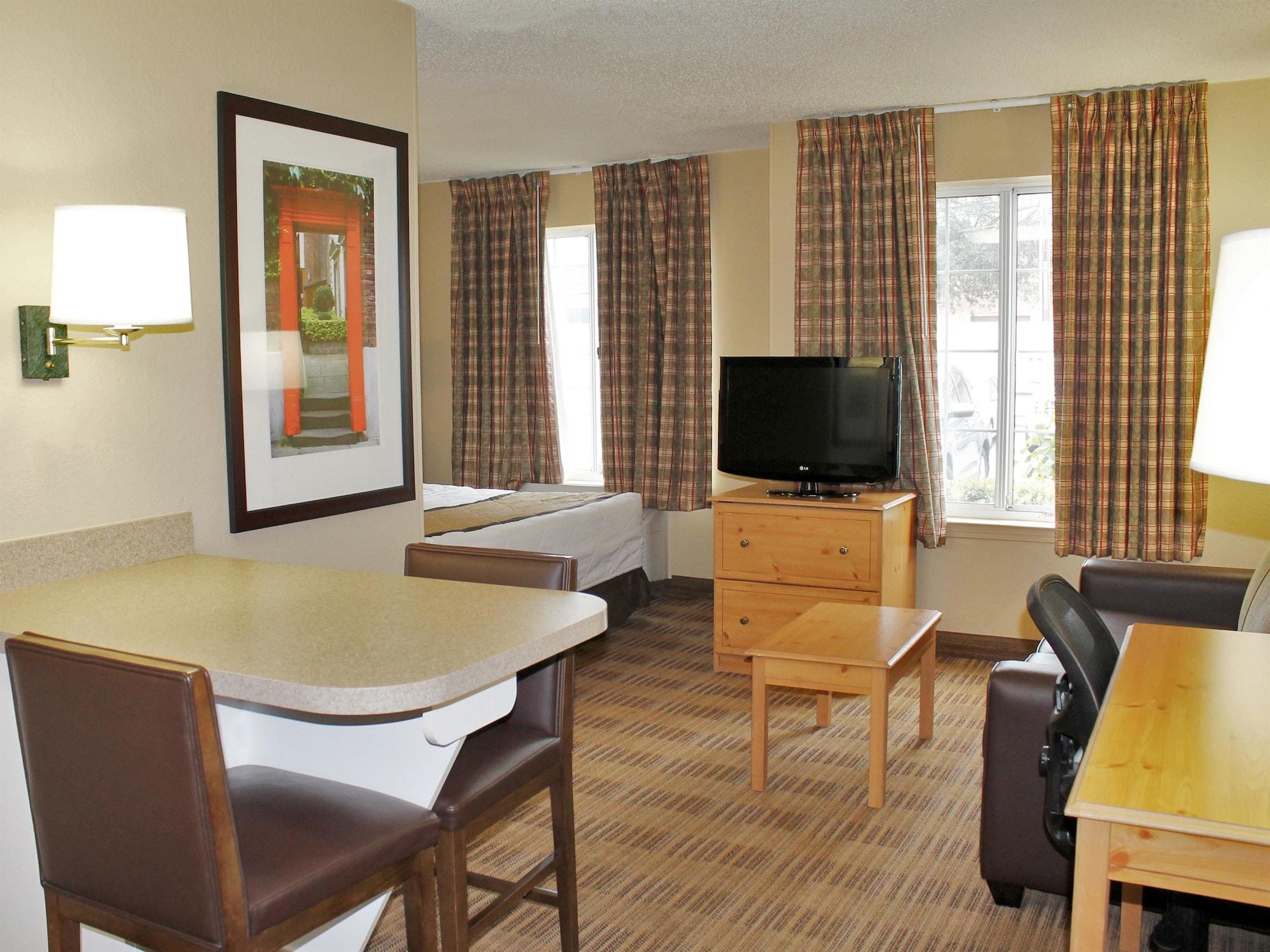 Extended Stay America Suites - Boston - Waltham - 52 4Th Ave Exterior foto