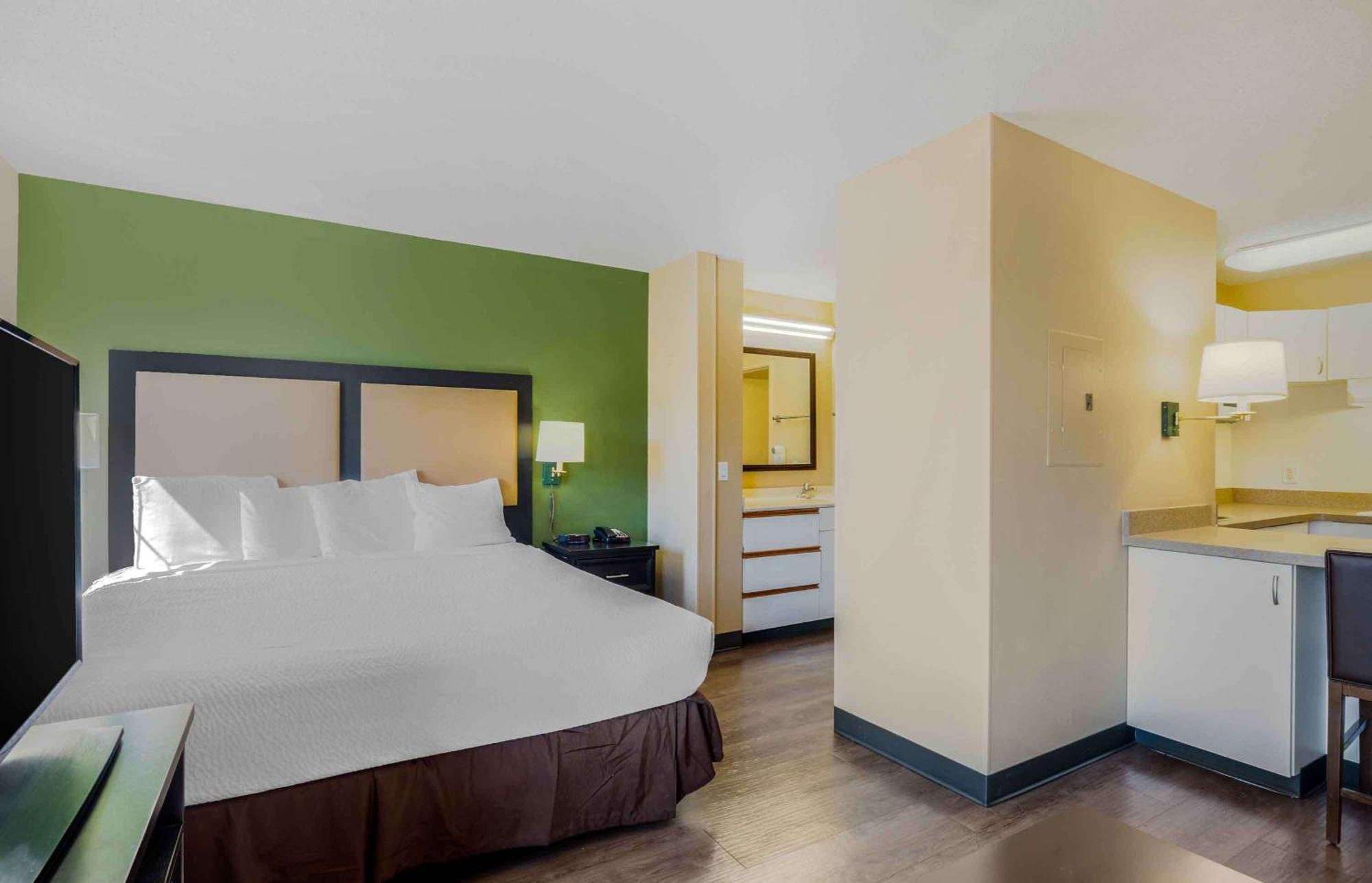 Extended Stay America Suites - Boston - Waltham - 52 4Th Ave Exterior foto
