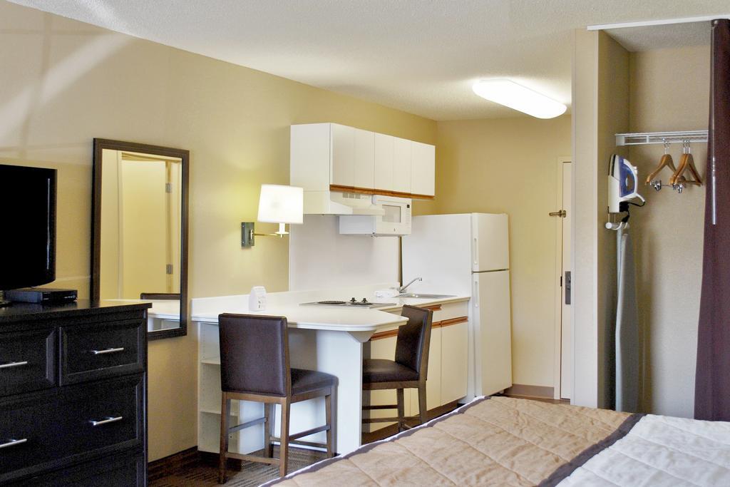 Extended Stay America Suites - Boston - Waltham - 52 4Th Ave Exterior foto